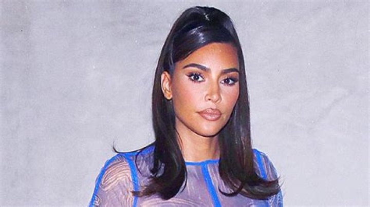 Kim Kardashian Reacts To Dad Robert’s Hologram In Birthday Vlog: Watch – Hollywood Life