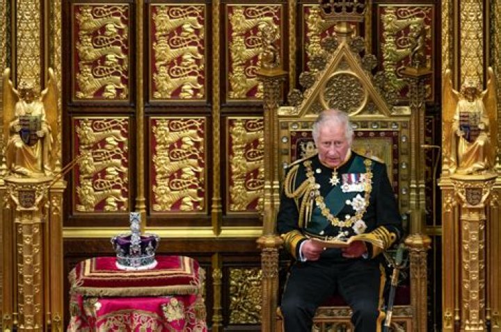 King Charles III Sits On The Throne For First Time After Queen’s Death – Hollywood Life