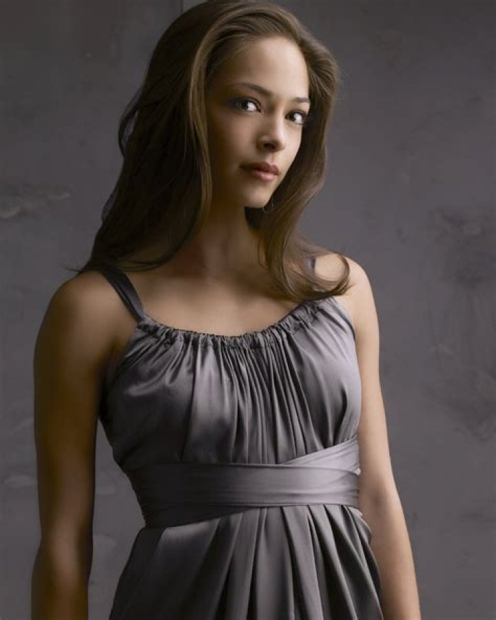 Kristin Kreuk — PICS