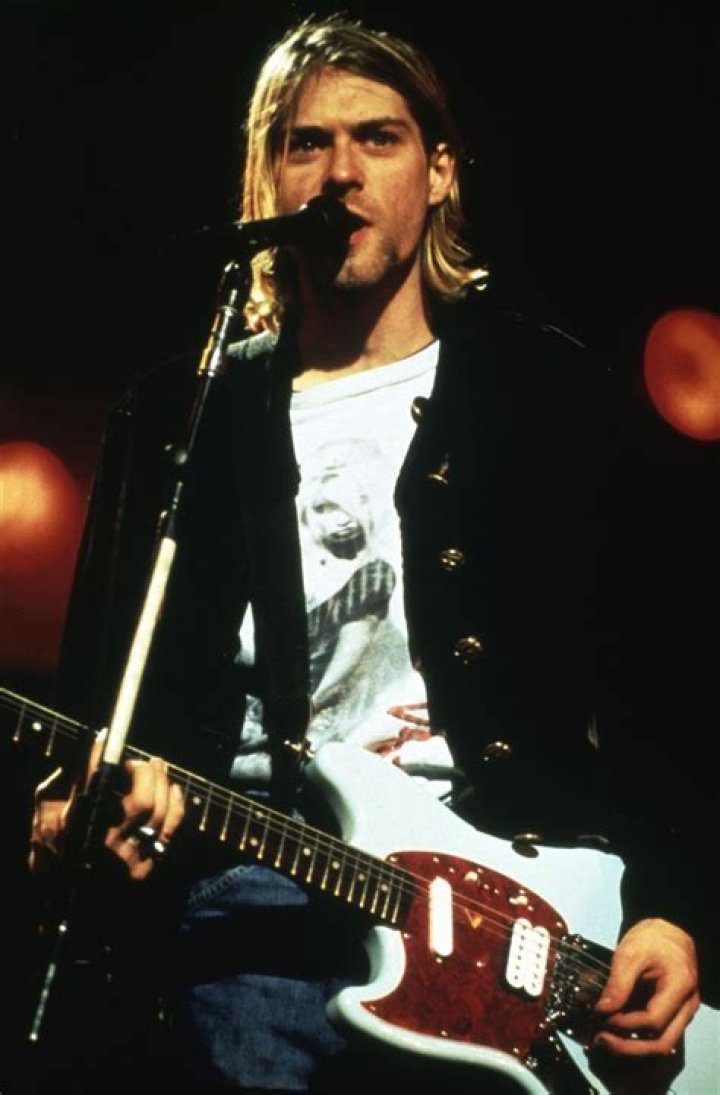 Kurt Cobain – Hollywood Life