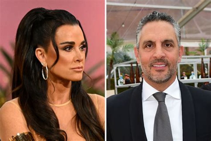 Kyle Richards & Mauricio Umansky Celebrate 4th Of July After Revealing Marriage Had A ‘Challenging Year’