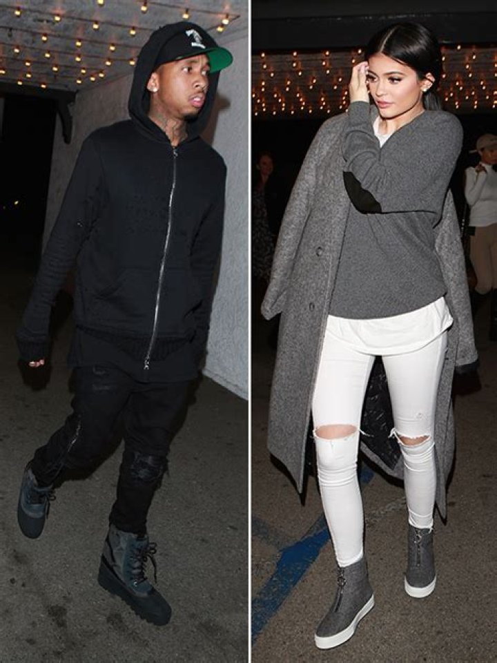 Kylie Jenner Dresses Down In Jeans & Sweatshirt For Casual Date Night With Tyga — Pics