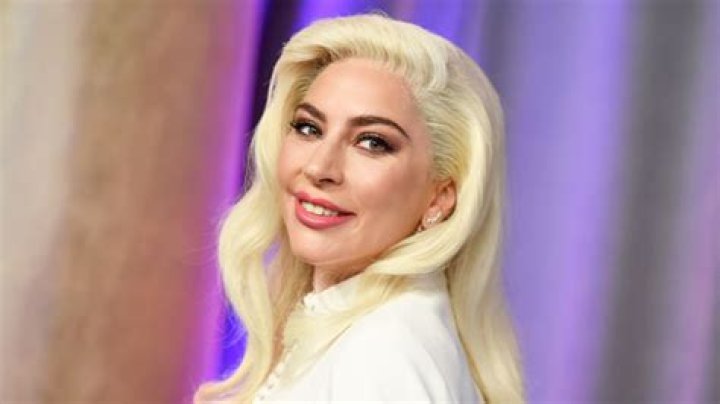 Lady Gaga Shows Off Blue & Blonde Hair Makeover – Hollywood Life