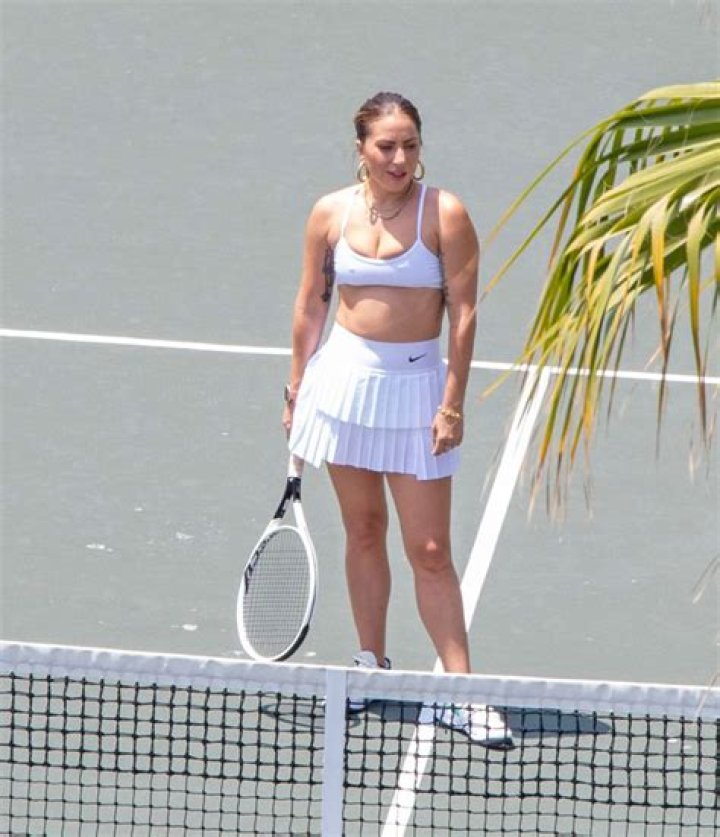 Lady Gaga Rocks White Tennis Skirt & Crop Top On The Court: Photos – Hollywood Life