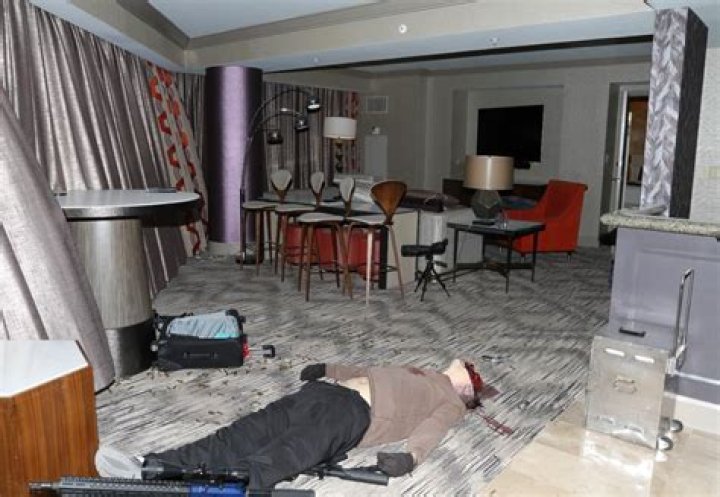 Las Vegas Shooter’s Body In Hotel Room — Alleged Crime Scene Pics – Hollywood Life