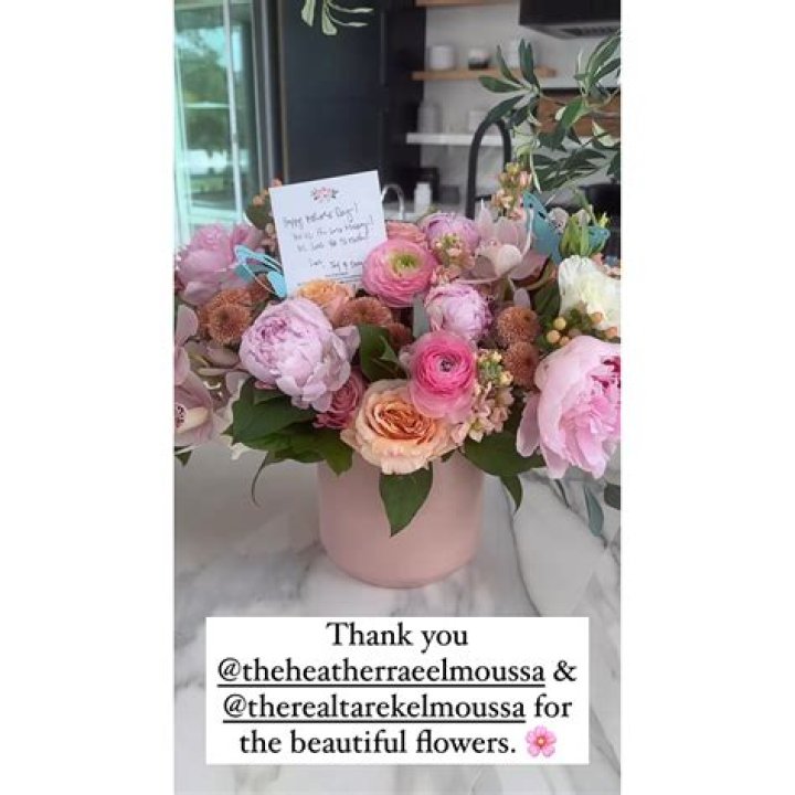 Lea Michele’s Son, 2, Brings Her Flowers Onstage For Mother’s Day After Hospitalization