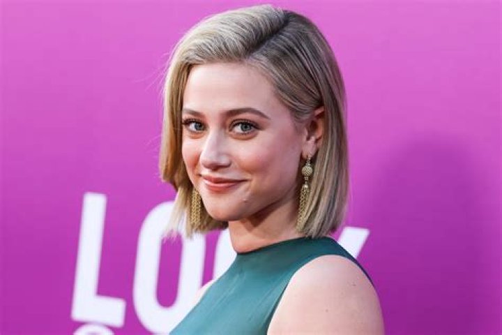 Lili Reinhart’s ‘Bisexual & Proud,’ She Reveals In Powerful Note – Hollywood Life