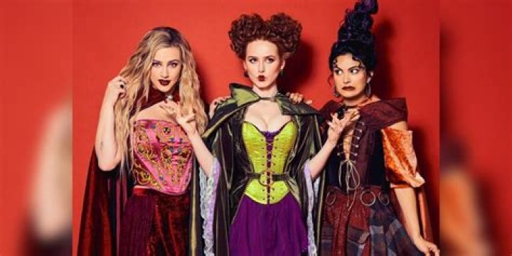Lili Reinhart, Camila Mendes & Madelaine Petsch Hocus Pocus Halloween – Hollywood Life