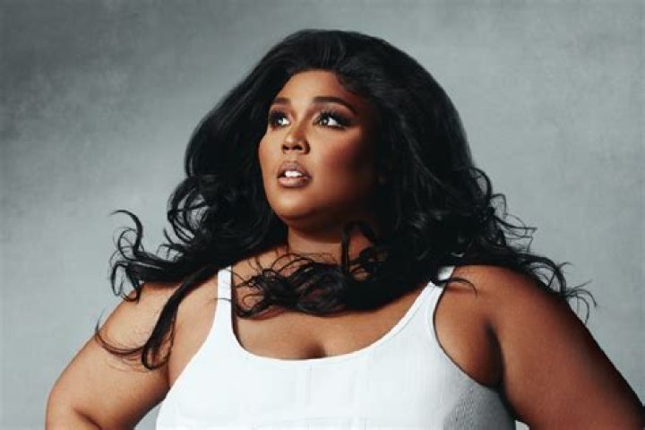 Lizzo Sheds Her Clothes To Make Powerful Statement About Natural Beauty: ‘Let’s Get Real Ya’ll’