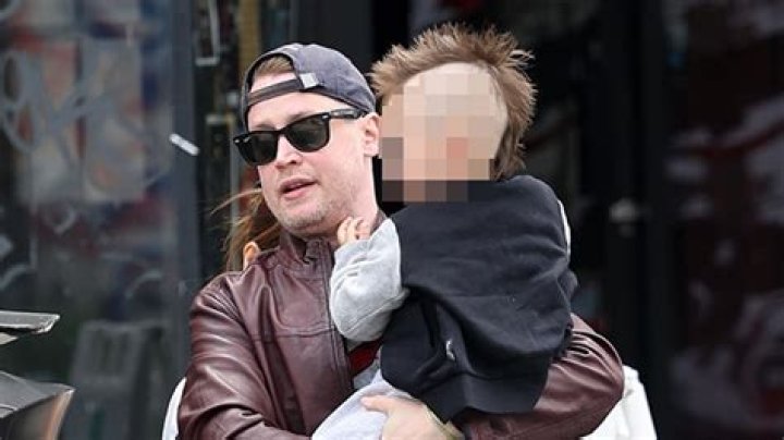 Macaulay Culkin & Brenda Song Take Son For Mohawk Haircut: Photos – Hollywood Life