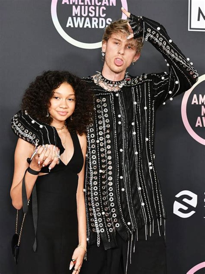 Machine Gun Kelly Has Daughter Casie & Pete Davidson On His New Album – Hollywood Life