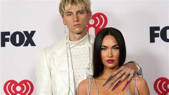 Machine Gun Kelly Pulls Megan Fox Close For Date Night At Daily Front Row Awards