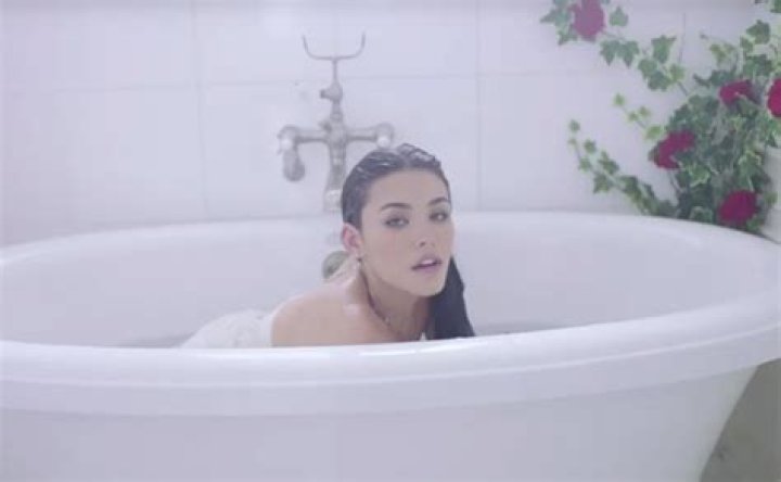 Madison Beer’s ‘Dead’ Video — PICS