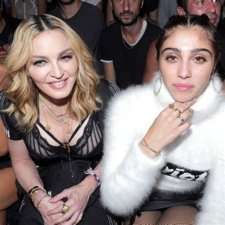 Madonna’s Daughter Lourdes Leon, 25, Rocks Sexy Backless Dress In Mirror Selfie
