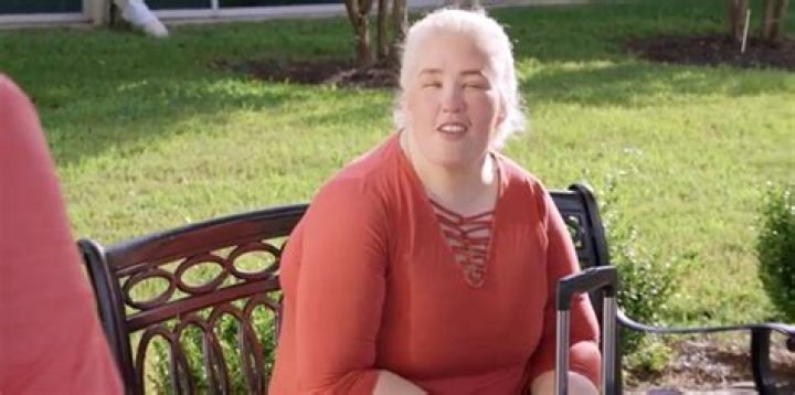 June Ditches Alana For New Boyfriend – Hollywood Life