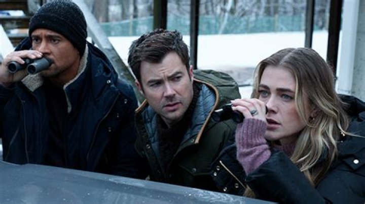 ‘Manifest’ Star Promises Zeke & Michaela’s Big ‘Talk’ (Exclusive) – Hollywood Life