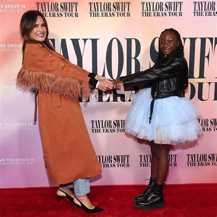 Mariska Hargitay and Her Daughter Amaya at ‘Eras Tour’ Movie Premiere – Hollywood Life