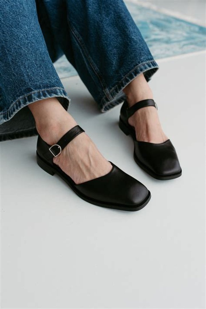 Step Up Your Style With the Best Mary Jane Flats