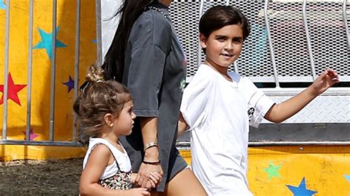 Mason Disick Looks So Grown up in Family Photo With Kardashian Cousins – Hollywood Life