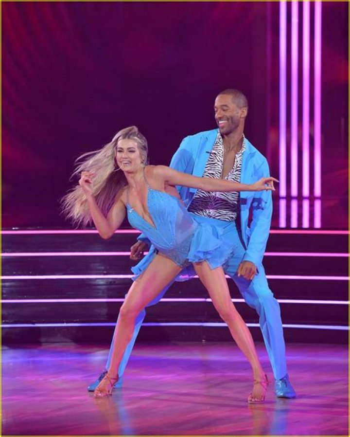 Matt James & Rachael Kirkconnell Are All Smiles While Dancing At Boxing Event After Reconciliation