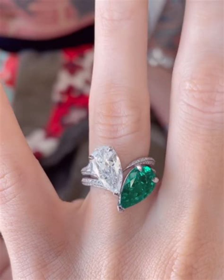 All About Her $400K Diamond Ring – Hollywood Life