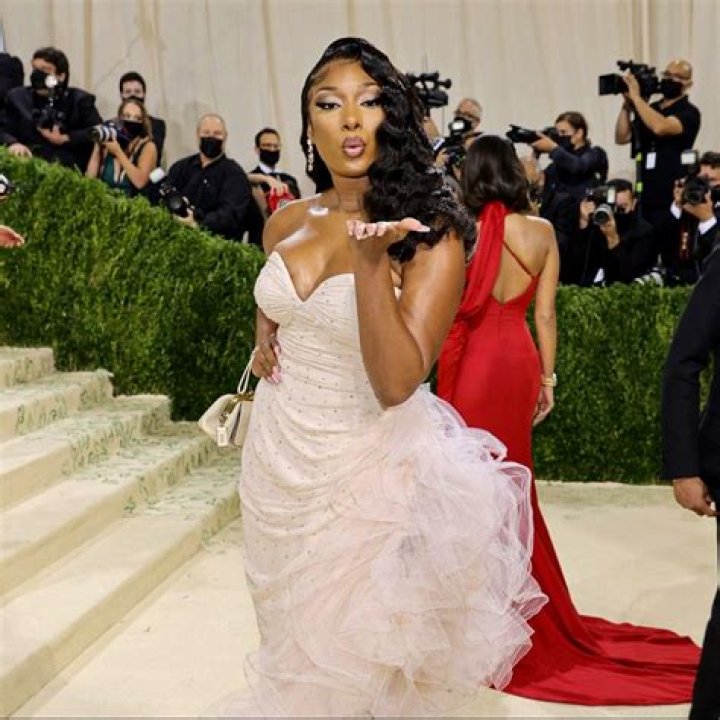 Megan Thee Stallion’s Dress At The Met Gala 2021: Photo – Hollywood Life