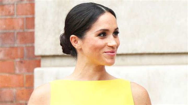 Meghan Markle’s Oscar de la Renta Lemon Dress Alternatives – Shop – Hollywood Life