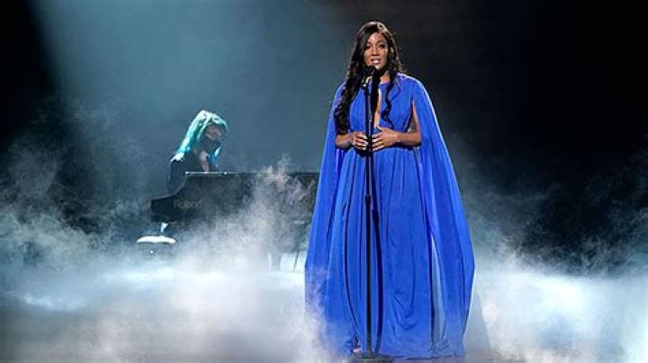 Mickey Guyton Looks Like A Goddess In Caped Gown While Performing ‘Hold On’ At 2021 ACMs