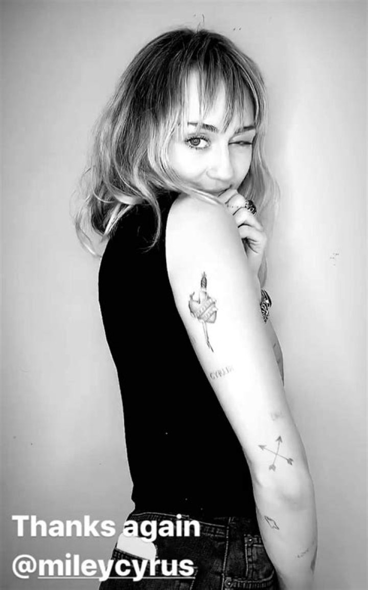 Miley Cyrus & Cody Simpson Strip Down For Sexy Bathroom Mirror Selfie In Quarantine