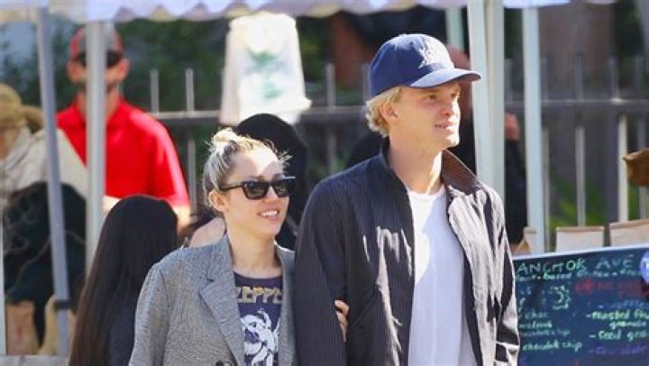 How Miley Cyrus Feels About Ex Cody Simpson’s PDA With Marloes Stevens on Lunch Date