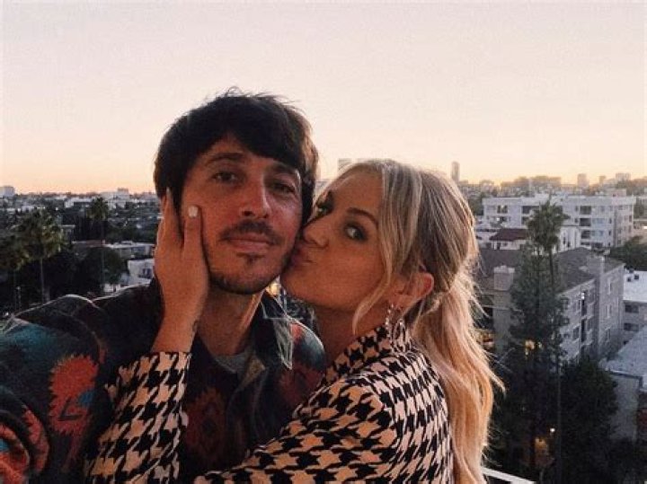 Morgan Evans Breaks Silence On Kelsea Ballerini Divorce – Hollywood Life