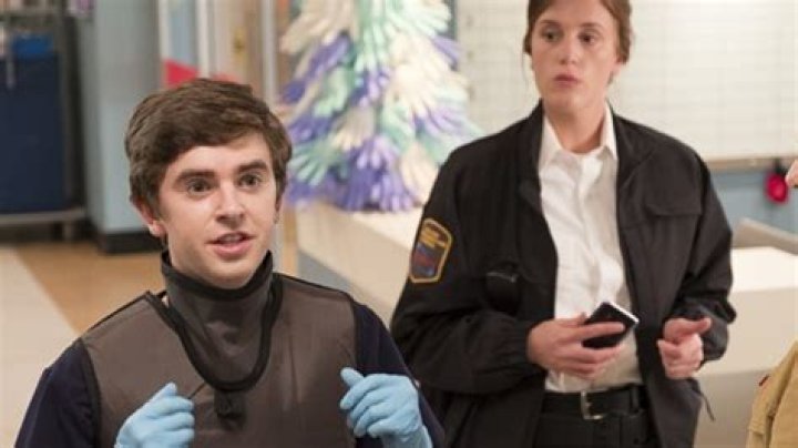 Naomi Watts, 51, Is All Of Us Having A Meltdown When 3 Of Her Appliances Break In Self-Isolation