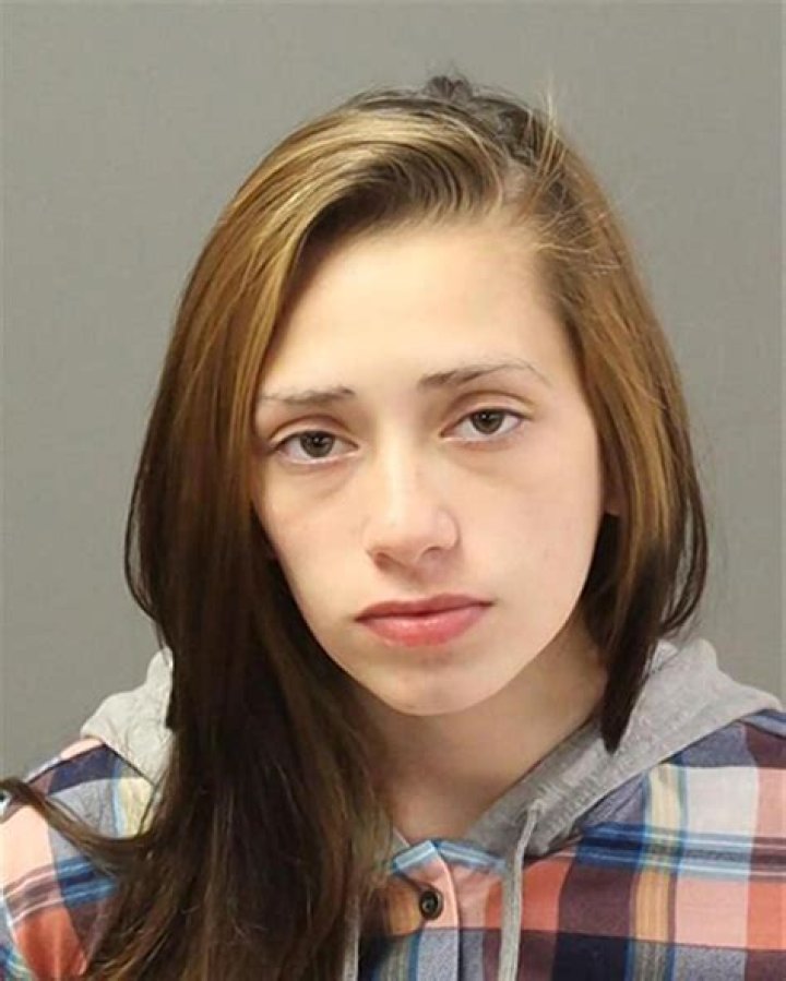 Ordered To Delete Her Facebook – Hollywood Life