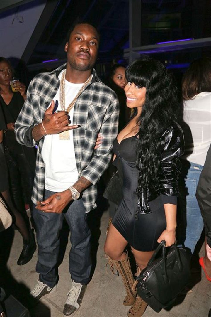 Is Meek Mill Her ‘Baby Father?’ — Is Nicki Really Pregnant? – Hollywood Life