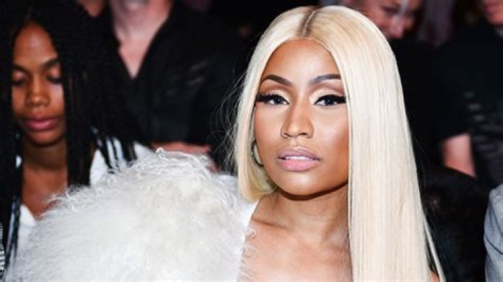 Her 2018 Whereabouts Revealed As Fans Freak – Hollywood Life