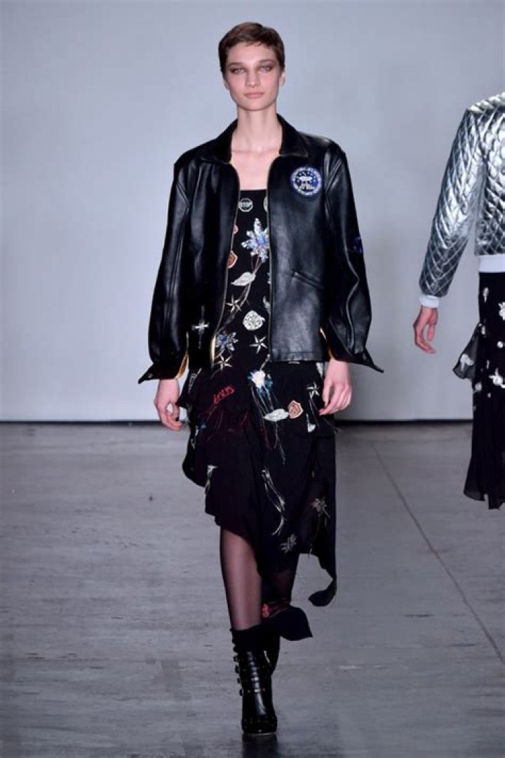 Nicole Miller NYFW Fall 2018 — PICS