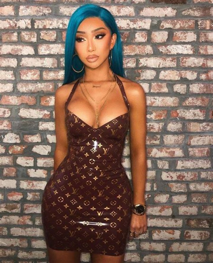 Nikita Dragun — Photos – Hollywood Life