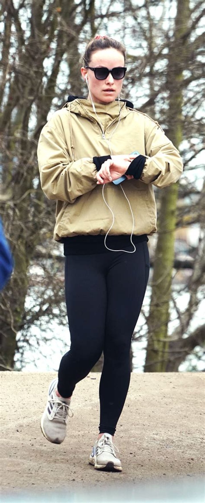 Olivia Wilde Jogs In London After New Boyfriend Harry Styles Wins Big At Grammys — Pics
