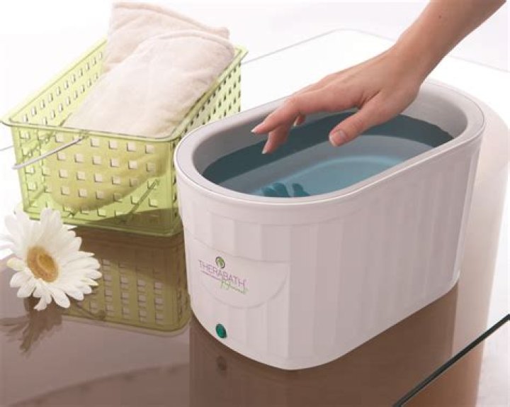 Get Soft & Hydrated Skin This Winter With This Portable Paraffin Bath That Has Over 3,000 Positive Reviews