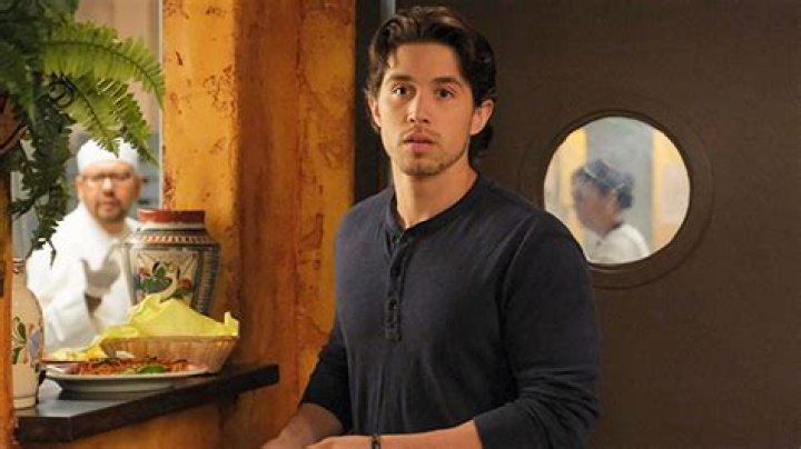 ‘Party Of Five’s Brandon Larracuente Teases Emilio’s ‘Breaking Point’ & More Season 1 Scoop