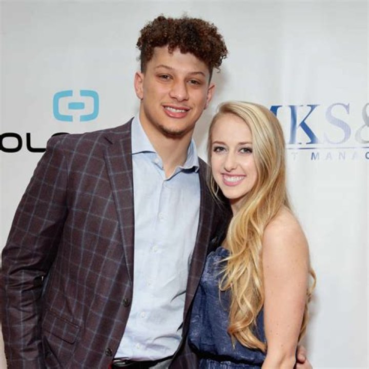 Patrick Mahomes Shares A Brittany Matthews Pregnancy Update – Hollywood Life