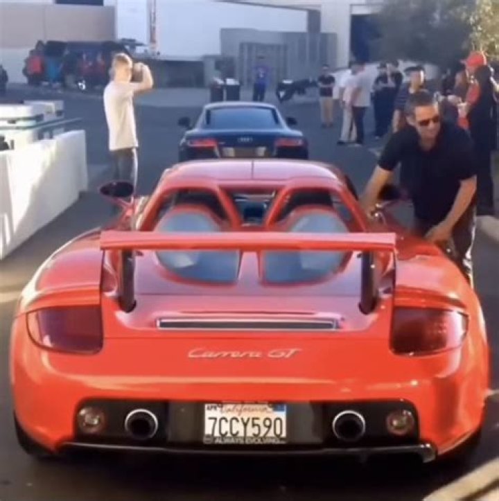 Paul Walker’s Porsche — Warning Issued On Carrera GT Before Release – Hollywood Life