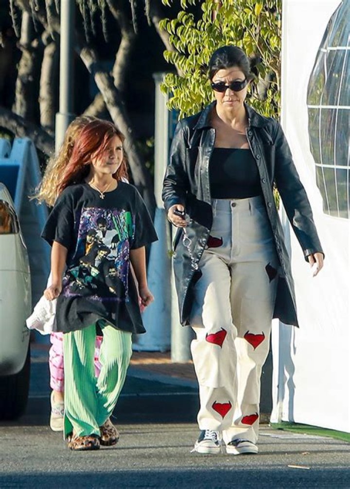Penelope Disick, 9, Rocks Retro New Kids On The Block Shirt While Shopping With Kourtney Kardashian