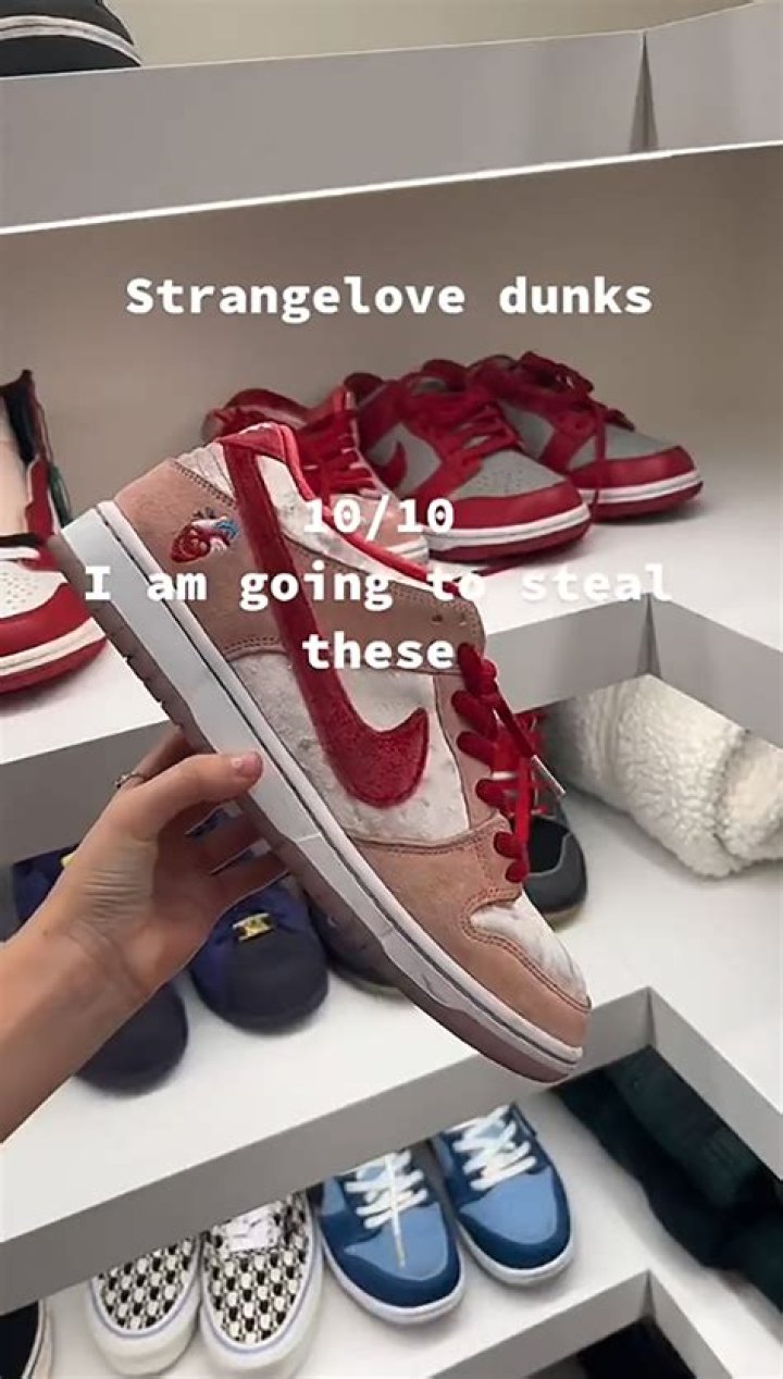 Penelope Disick, 10, Rates 13-Year-Old Brother Mason’s Expensive Sneaker Collection: ‘Going To Steal’