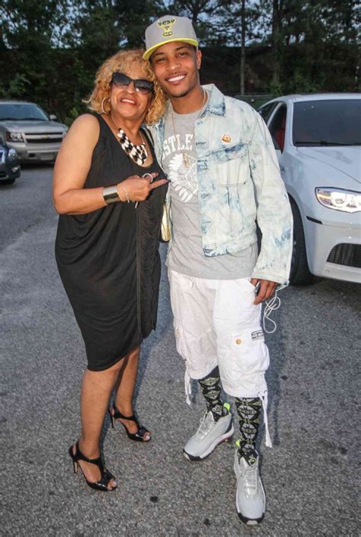 T.I.’s Sister Tragically Dies After Car Accident – Hollywood Life