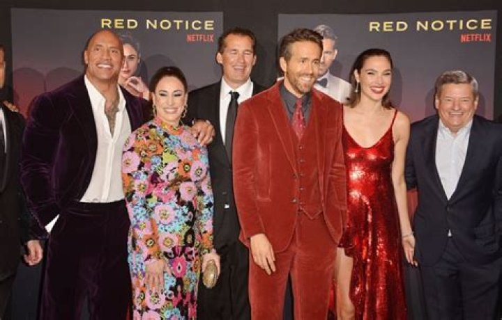Photos Of The Rock, Gal Gadot, & Ryan Reynolds – Hollywood Life