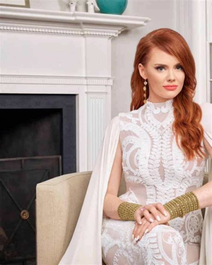 ‘RHONY’s Brynn Whitfield Wants To Date Shep Rose: Exclusive – Hollywood Life