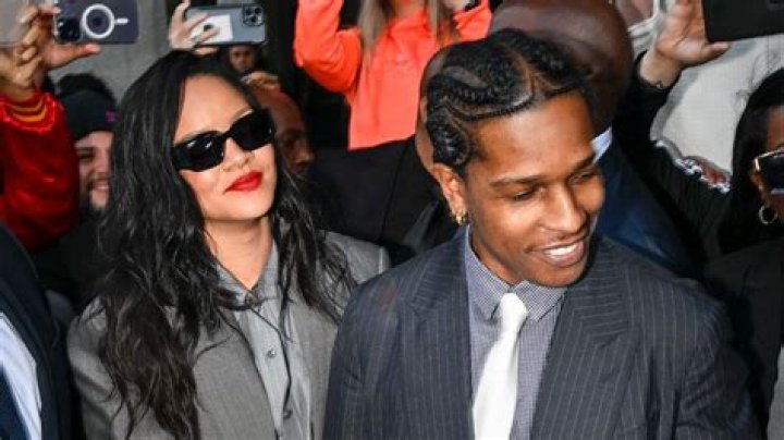 Rihanna, 50 Cent & More Troll Donald Trump After Melania Anti-Hand Holding Video Goes Viral