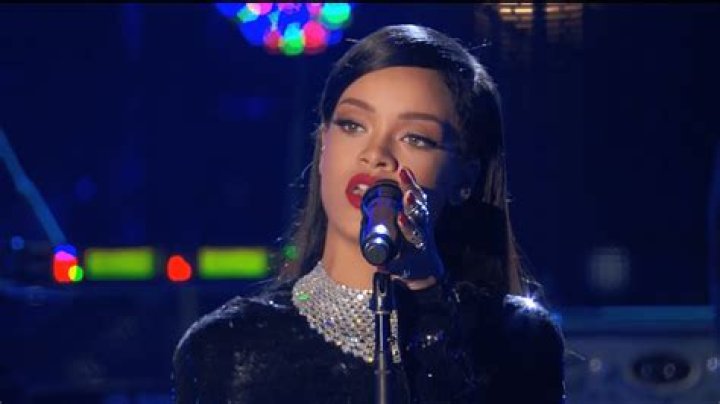 Rihanna Performs ‘Diamonds’ In Honor Of Prince — Watch Emotional Video