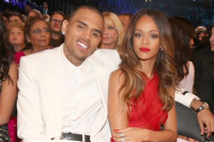 Rihanna Still Has A Special Place In Her Heart For Chris Brown: She Wants To Get Together With Him